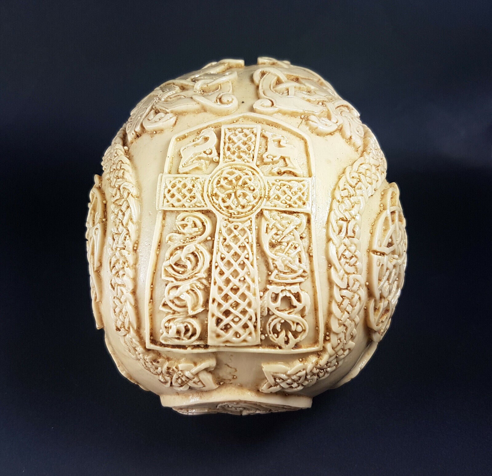 skull resina esoterico