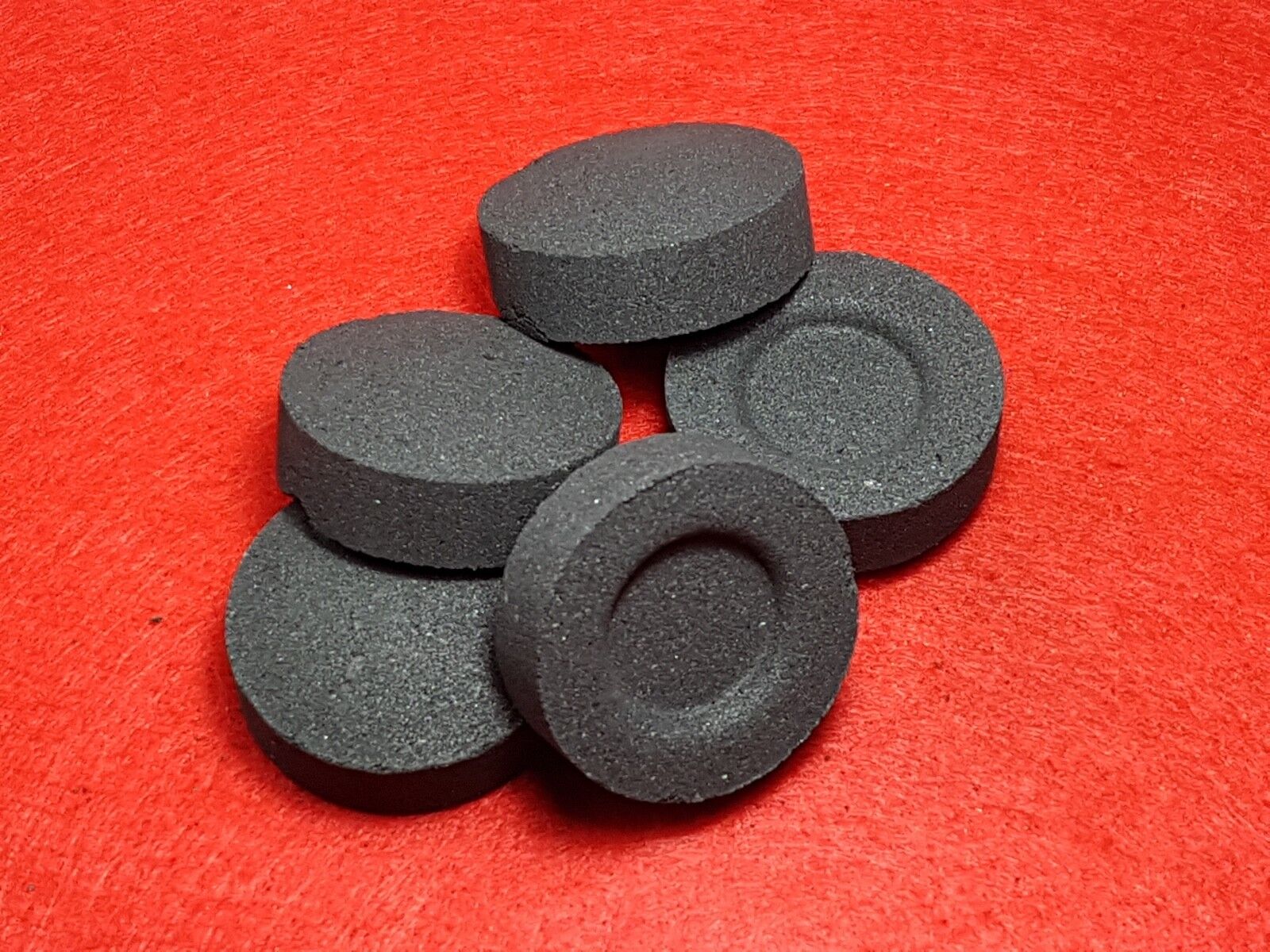 carbon incienso hierbas