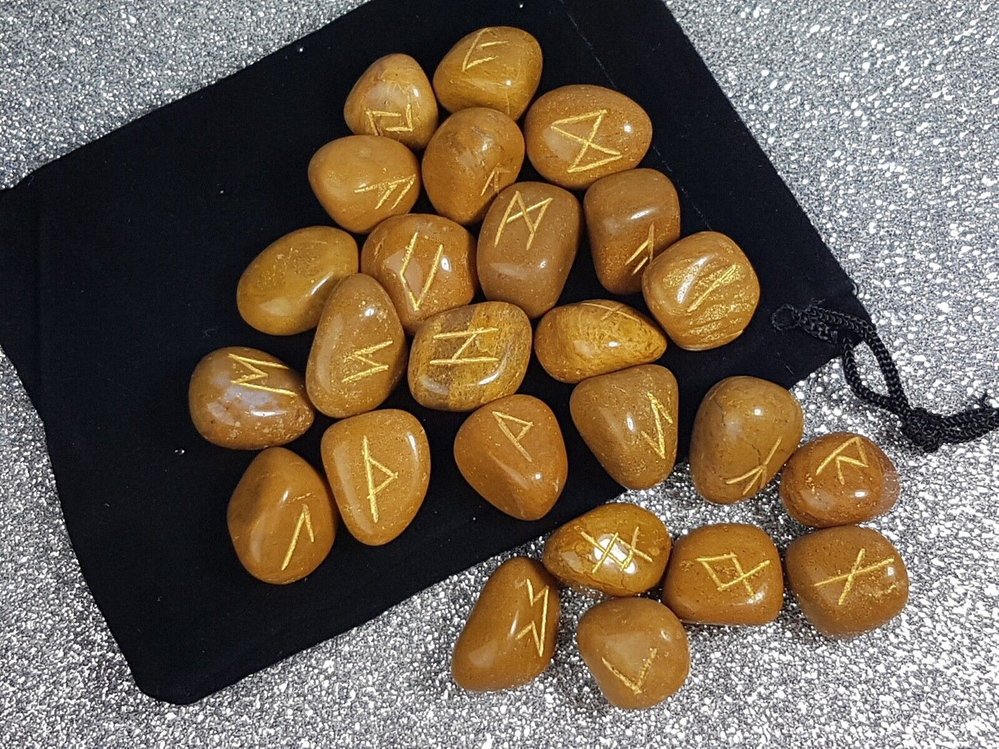 runas jaspe camello amarillo runes