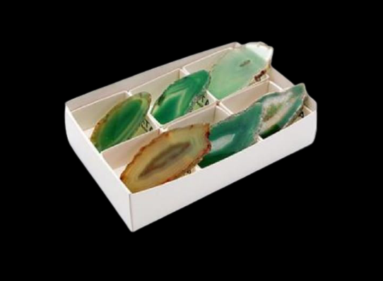 Agate verte dans une boîte de collection 4x4