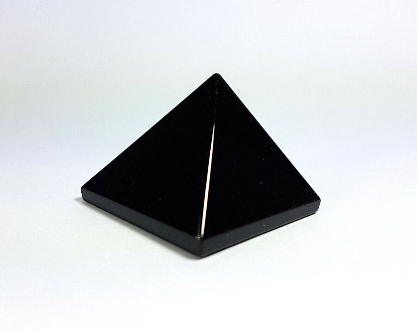 piramide obsidiana pyramid mineral